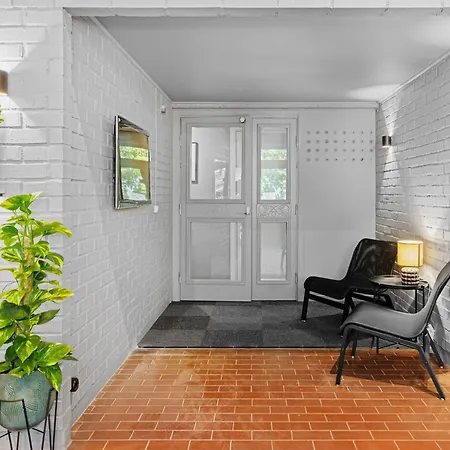 Hostel Kallhaellsbaden Strandhotell
