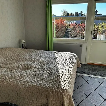 Villa Cozy Between Airport&center - Up To 8 Person