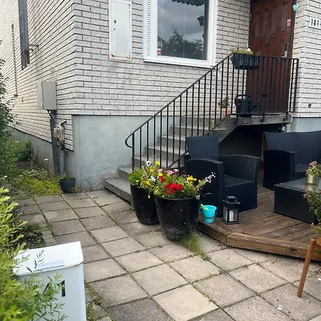 Apartment Coosy Authentic Swedish Wooden Apartment, 25 Min To City-own Entrance Stockholm