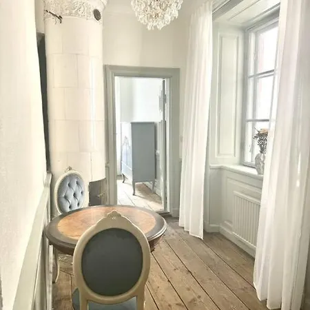 Apartment Historisk Laegenhet I Gamla Stan *