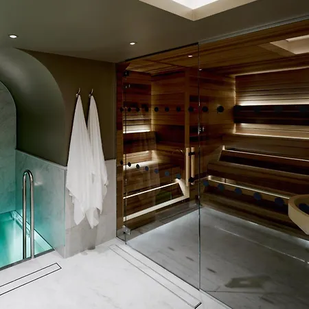 Hotel Dahlia 4*