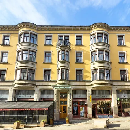 Western Bentleys Hotel 4*