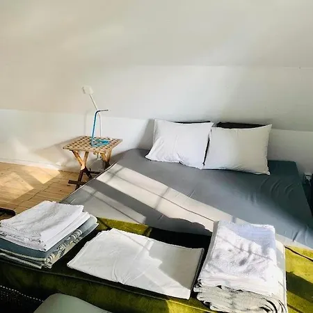 Awesome In With 1 Bedrooms And Wifi *