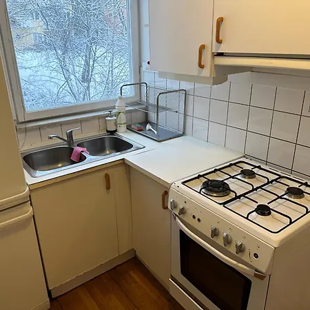 Flatin Erbjuder Laegenheter I Soedra * Stoccolma
