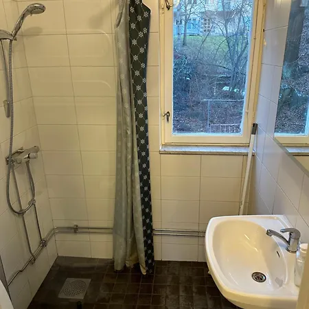 Flatin Erbjuder Laegenheter I Soedra
