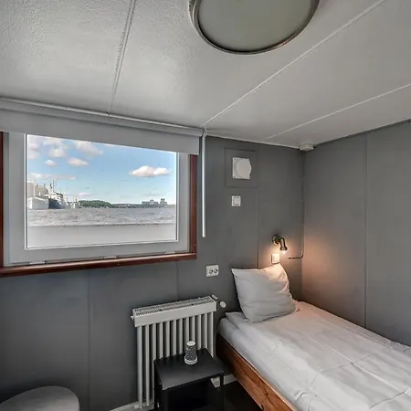 Rygerfjord & Botel 2*