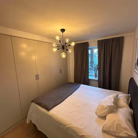 Stylish & Bright Apartment Quiet Stay Near Central Stockholm * Stockholm
