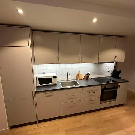 Stylish & Bright Apartment Quiet Stay Near Central Stockholm Stockholm