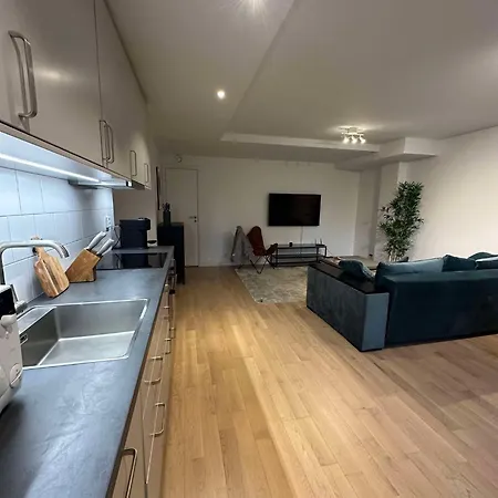 Stylish & Bright Apartment Quiet Stay Near Central Stockholm Stockholm
