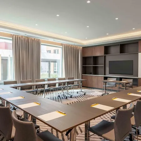 Voco - Kista By Ihg Hotel 4*