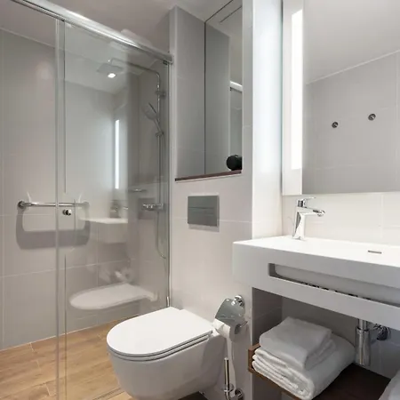 Hotel Voco - Kista By Ihg 4*