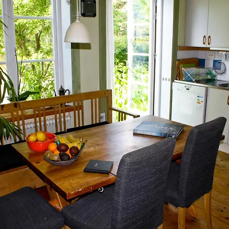 Bed & Breakfast Eco-village 12 Min From *