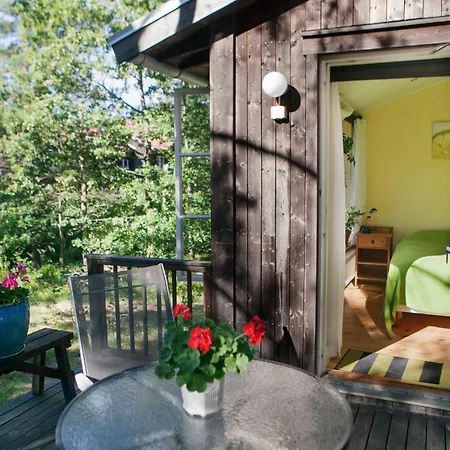 Bed & Breakfast Eco-village 12 Min From Stockholm