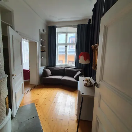 3 Bedroom In The Old Town With Bathtub! Apartment