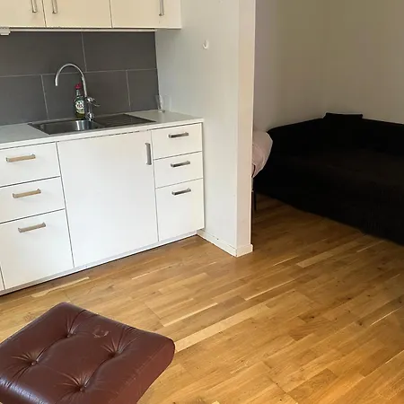 Apartment Cozy In Hasselby