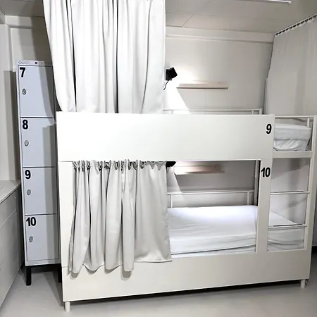 Hostel Nomad Gardet