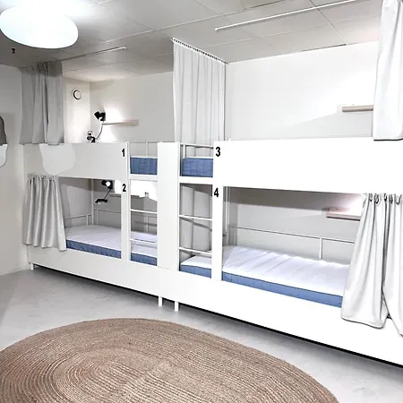 Hostel Nomad Gardet *