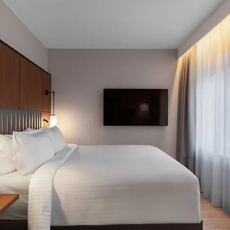 Voco - Kista By Ihg 4*