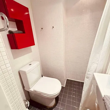 Need In Old Town Apartment