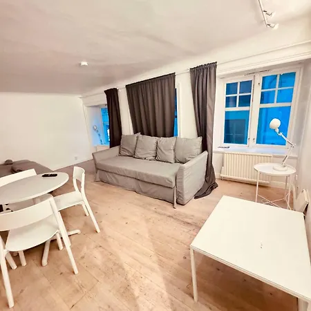 Apartment Need In Old Town