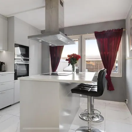 The Scandic Luxe- Arlanda Holiday home *