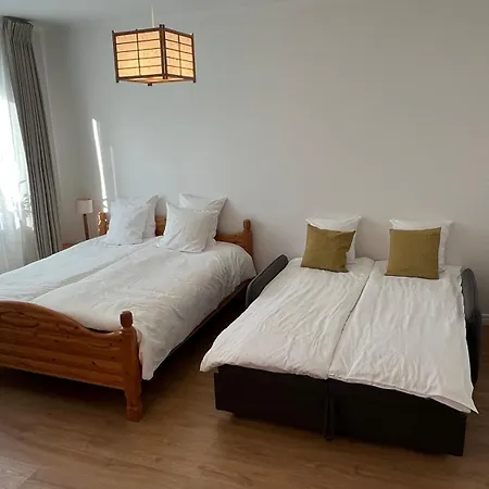 Charming Studio, 10 Min Walk To Train Station