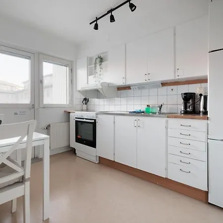 Apartment Urban Oasis On Sodermalm Sleeps Six Stockholm