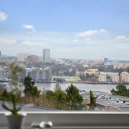 Aparthotel Forenom Solna 3*
