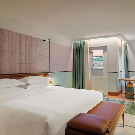 Sheraton מלון 5*