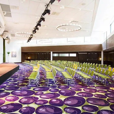 Courtyard By Marriott Kungsholmen 4*