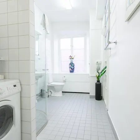 Apartamento Apartdirect Gamla Stan Ii *