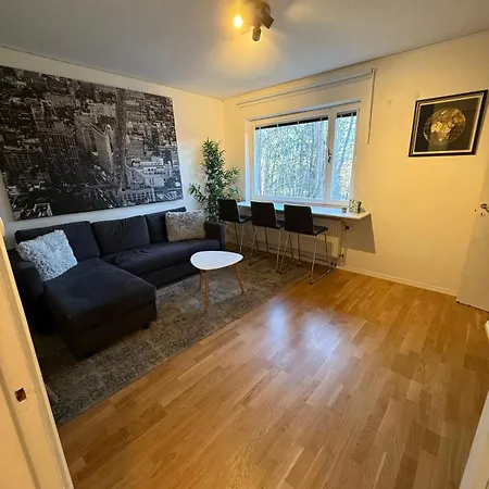 Naera Metro, Stranden Och Skogen. Apartment