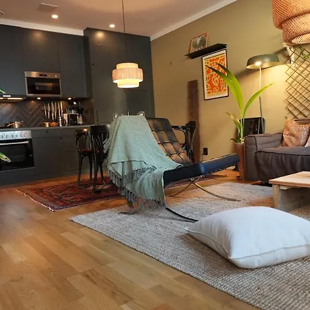 Stylish Fotsteps To Restaurants And Close To The Apartment Stockholm