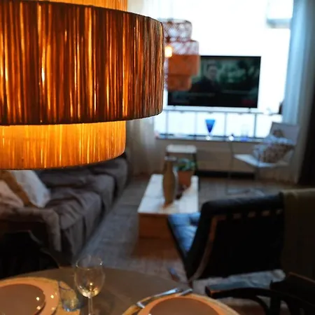 Apartment Stylish Fotsteps To Restaurants And Close To The Stockholm