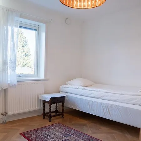 Family Friendly - 6 Bedrooms * Stockholm