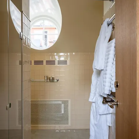 Stadshotell 5*