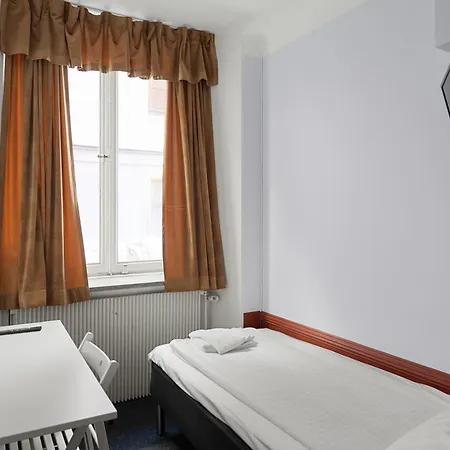 Hotel Skeppsbron 3*