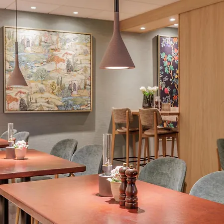 Wellington Hotel 4*