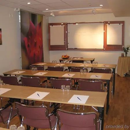 泰利峰普兰公寓酒店