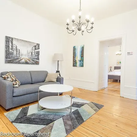 Apartdirect Sveavagen *
