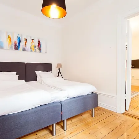 Apartdirect Sveavagen * Stockholm