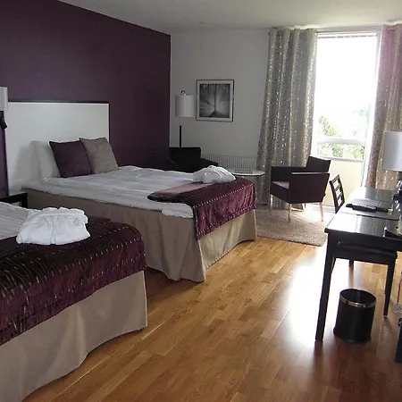 Hotel Western Royal Star 4*