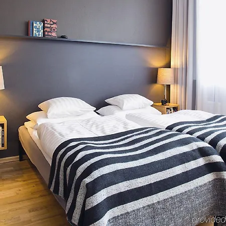Otel Mornington Bromma 4*
