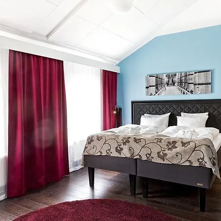 Hotel First Norrtull 3*