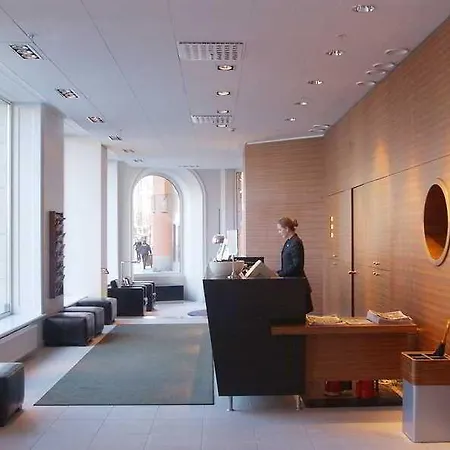 Elite Plaza Hotel 4*