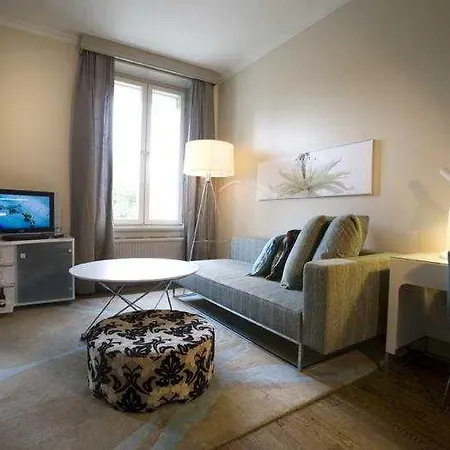 Elite Plaza Hotel