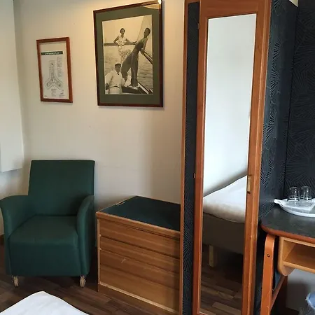 Manen Hotell