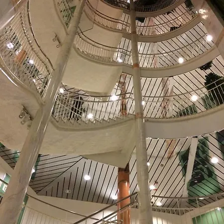 Manen Hotell Kungens Kurva