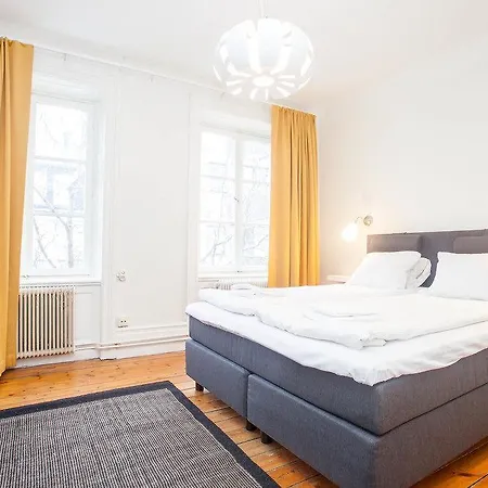 Apartdirect Sveavagen *
