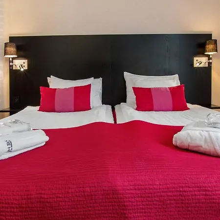Western Time Hotel 4*